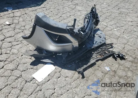 2020 Mitsubishi Outlander Se z USA, uszkodzony, nr VIN JA4AD3A31LZ023784